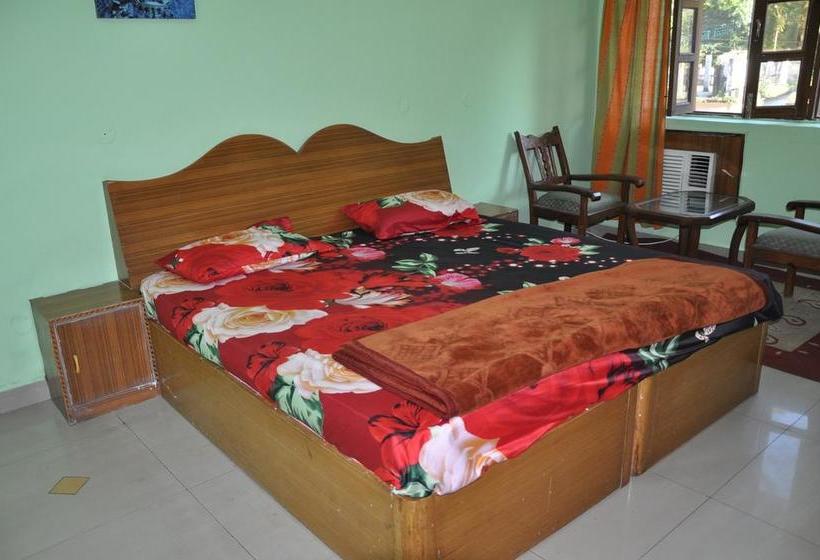 Resort Private Room With Blissful Escape In Sahstradhara 6