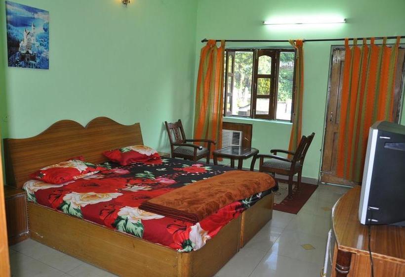 Resort Private Room With Blissful Escape In Sahstradhara 8