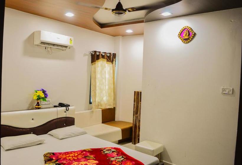 Hotel Shree Dwarkadhish 6