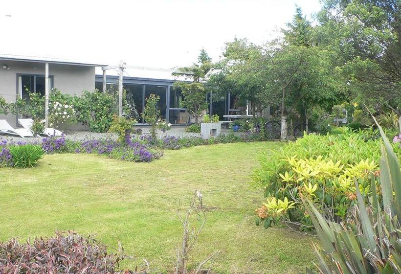 Bed and Breakfast Leah & The Lama 9