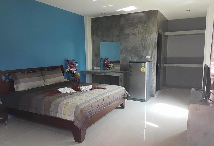 The Moment Hostel 16