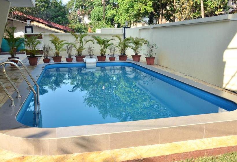 Hotel Aquilla Villa 12