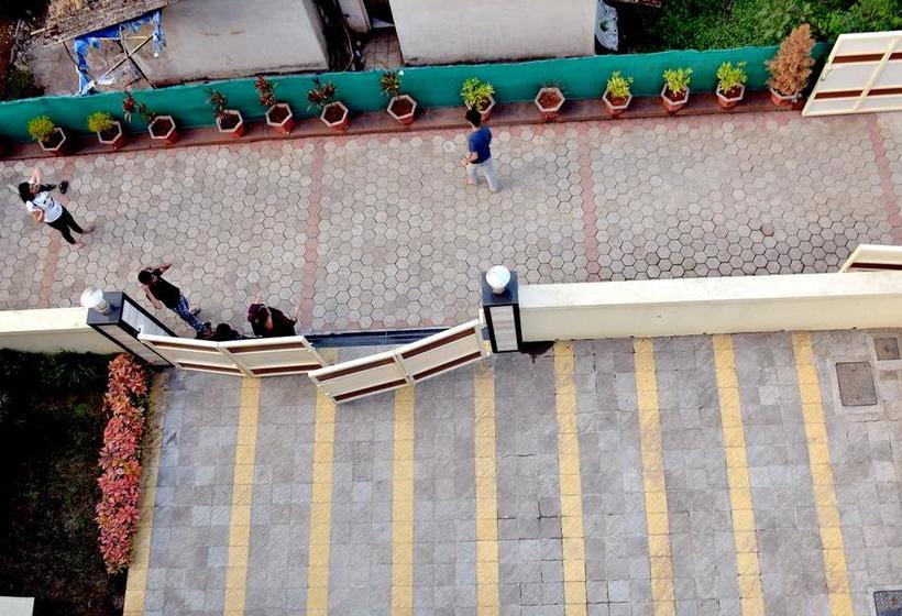 Hotel Aquilla Villa 4