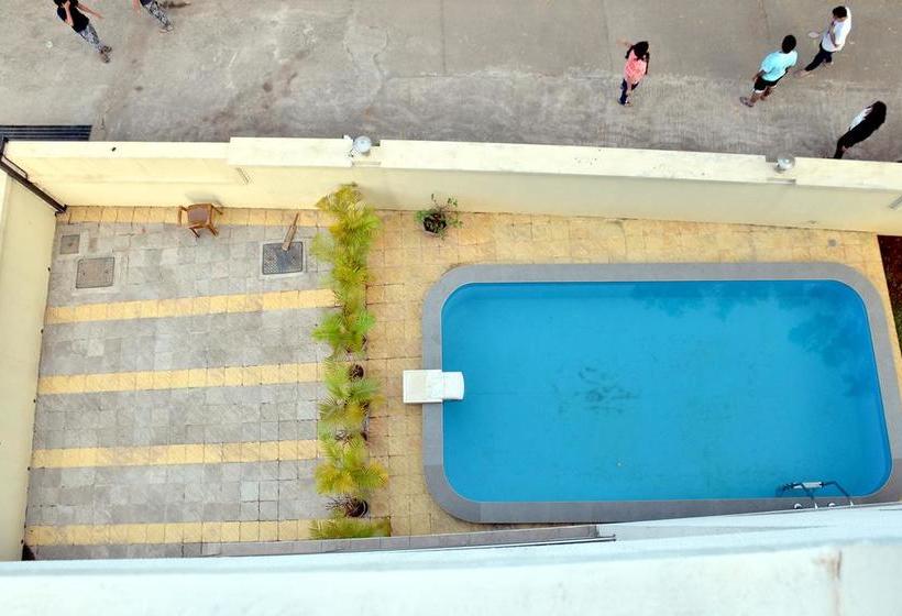 Hotel Aquilla Villa 5