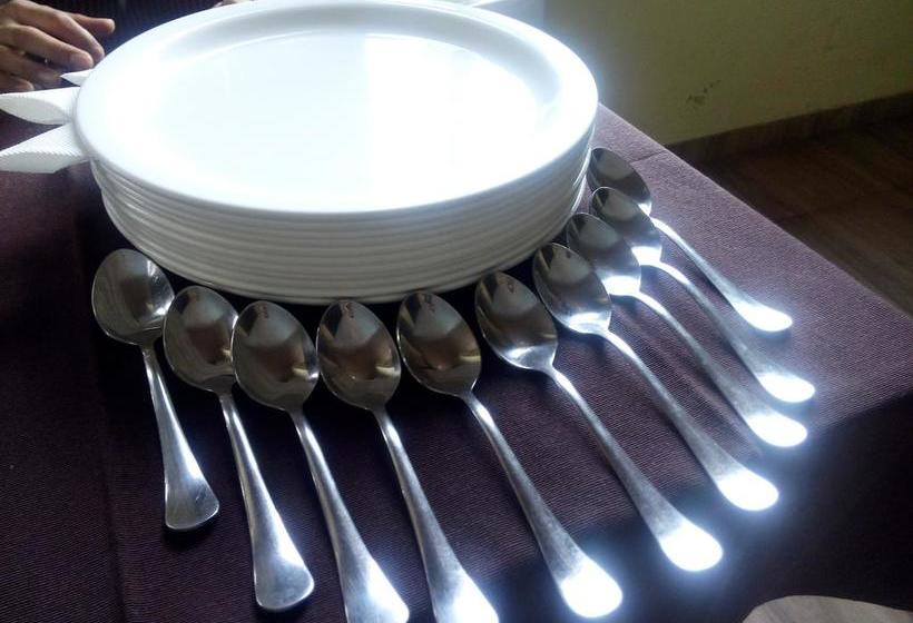 Hotel Pam Regency 12