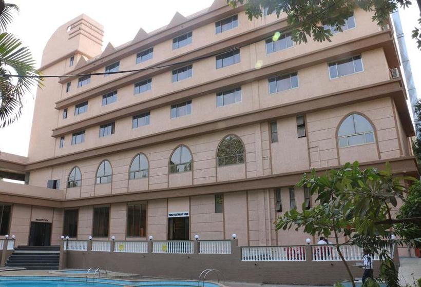 Hotel Pam Regency 16