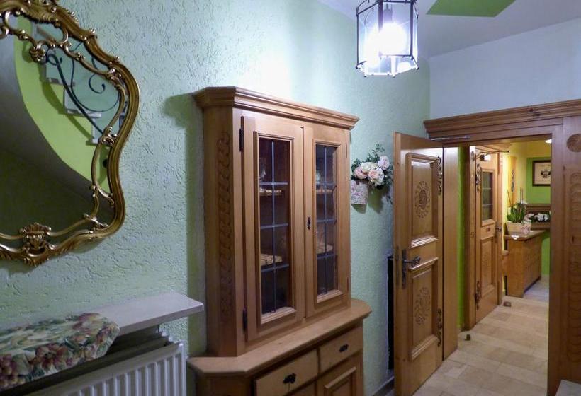 Hôtel Engelhof Garni 12