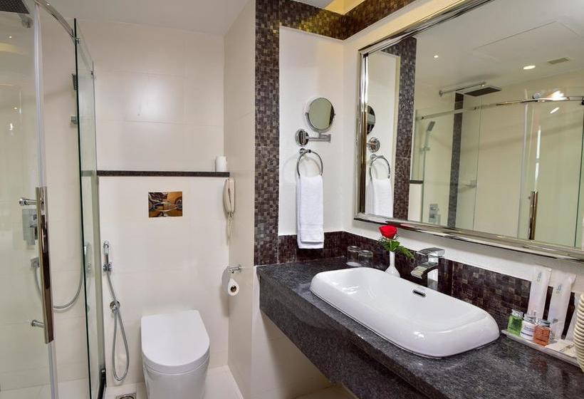 Hotel The Central Residency 1