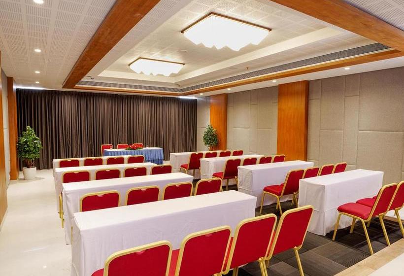 Hotel The Central Residency 16