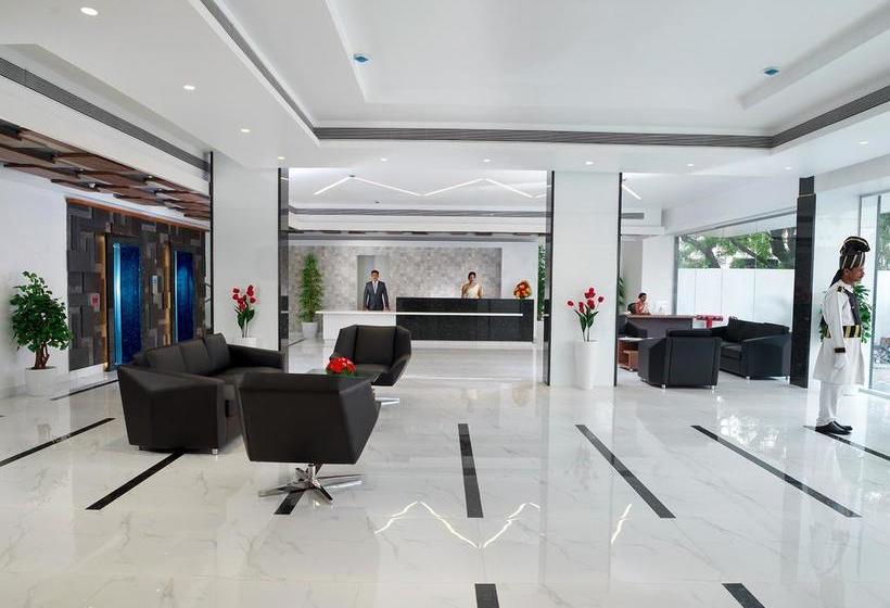 Hotel The Central Residency 2