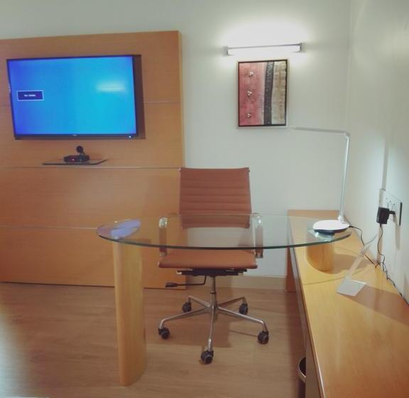 Hotel The Central Residency 20