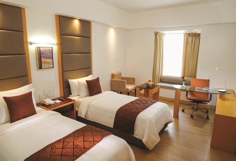 Hotel The Central Residency 5