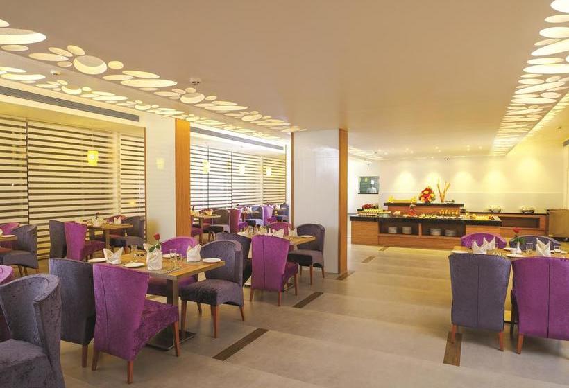 Hotel The Central Residency 7