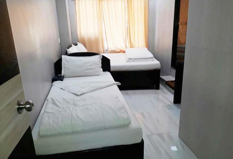 Hotel Holiday Inn 12