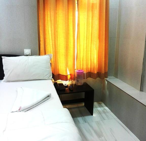 Hotel Holiday Inn 17