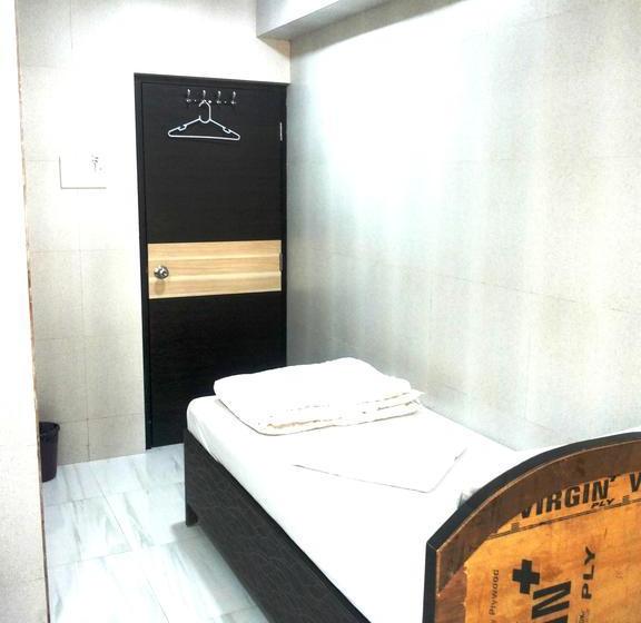 Hotel Holiday Inn 18