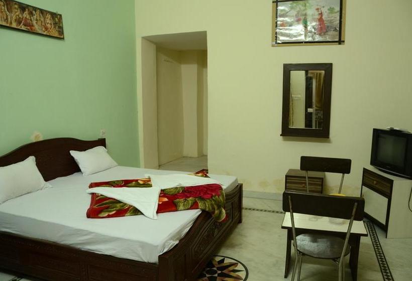 Hotel Jharokha Inn 10