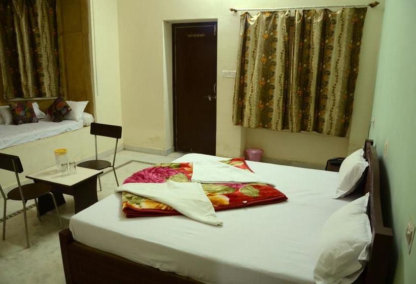 Hotel Jharokha Inn 4