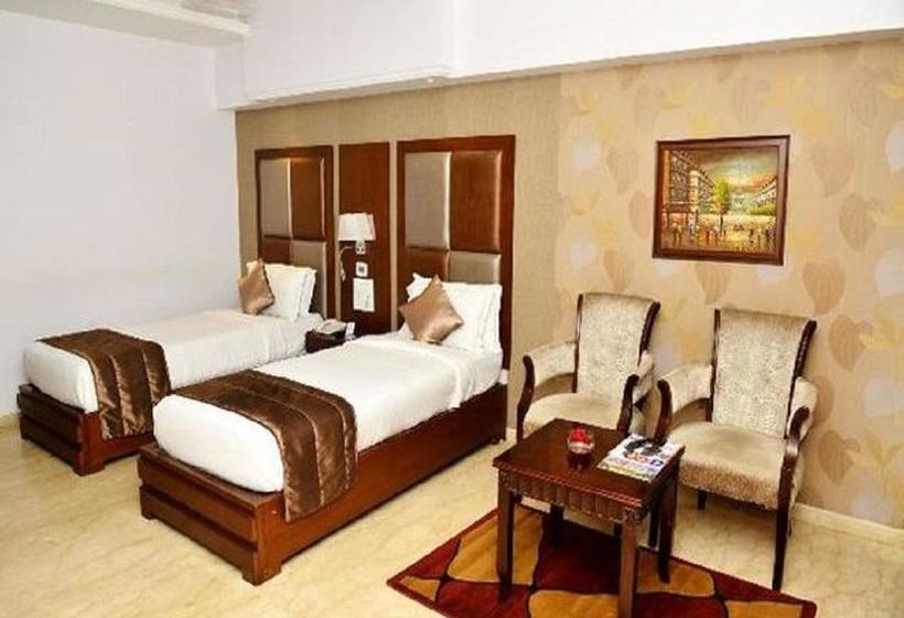 Hotel Grand Mehfil 10