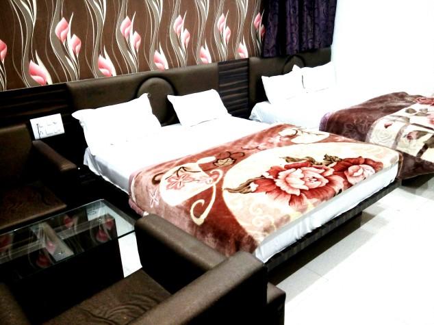 Hotel Naman Palace 11