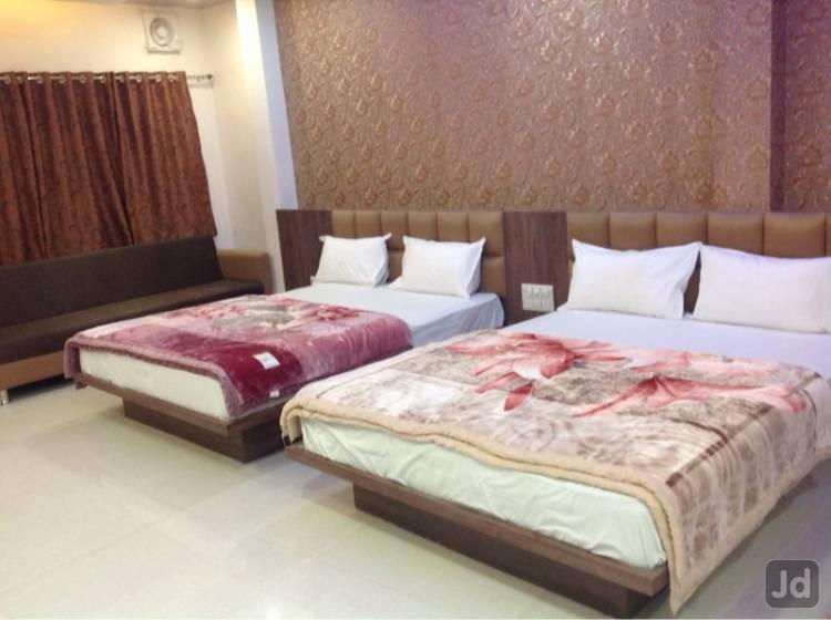 Hotel Naman Palace 7