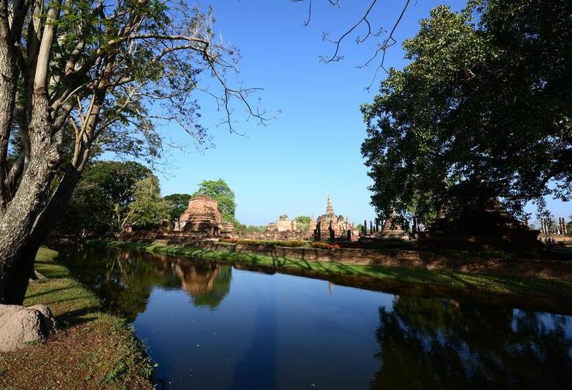 Hotel Saksuksmile Resort 8