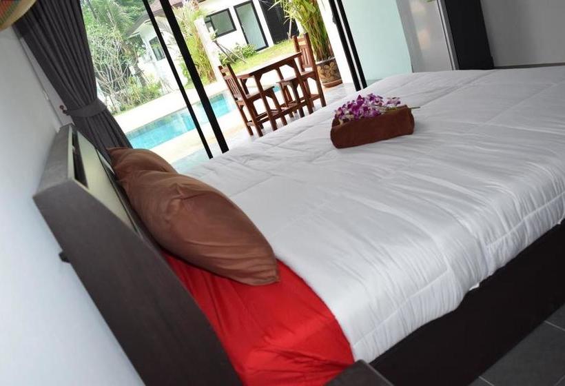 Lotus Bleu Resort & Restaurant 11