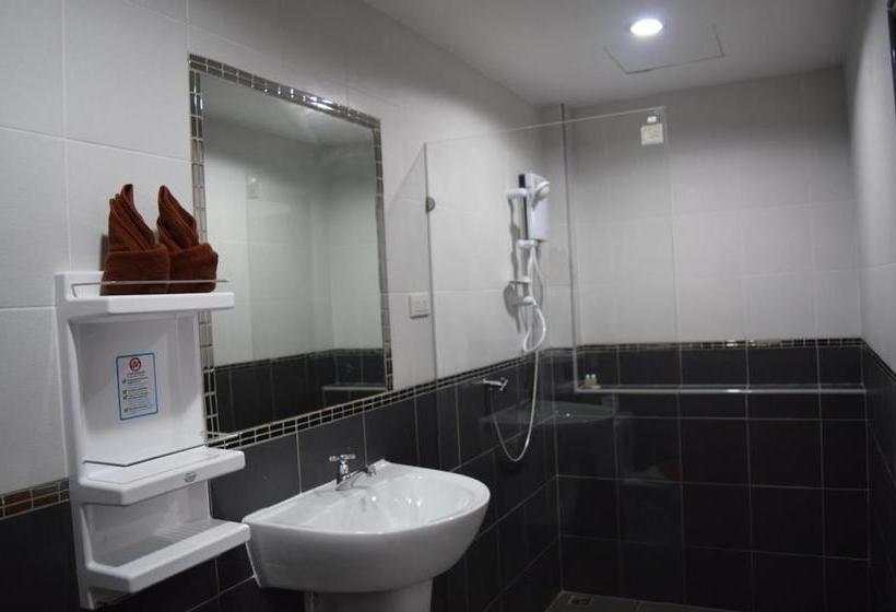 Lotus Bleu Resort & Restaurant 14