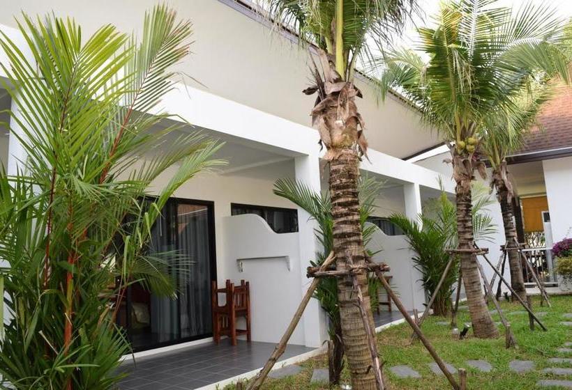 Lotus Bleu Resort & Restaurant 3