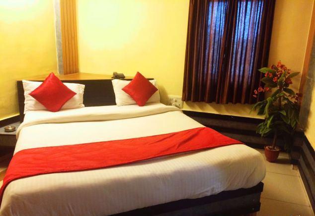 Hotel Yellow Lime 10