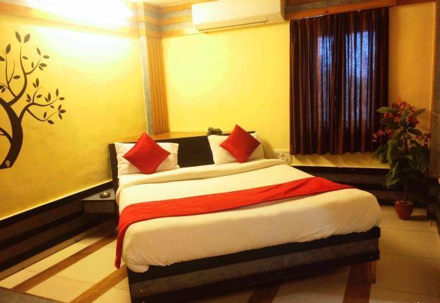 Hotel Yellow Lime 11