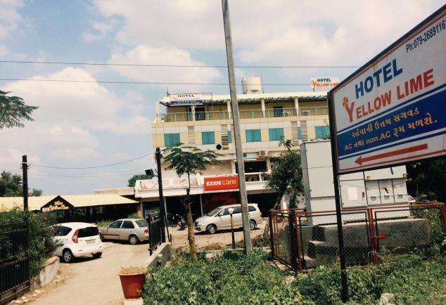 Hotel Yellow Lime 14