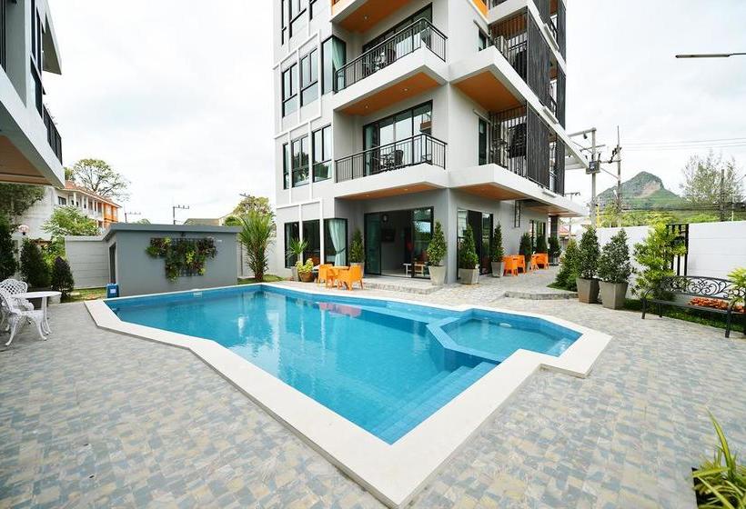 Hotel The Lucky Beach Ao Nang 11