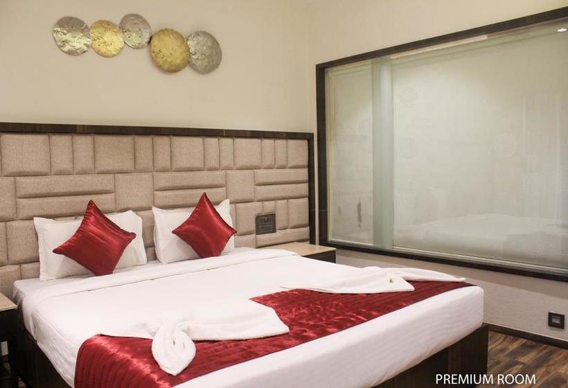 Hotel Supreme Grande 5