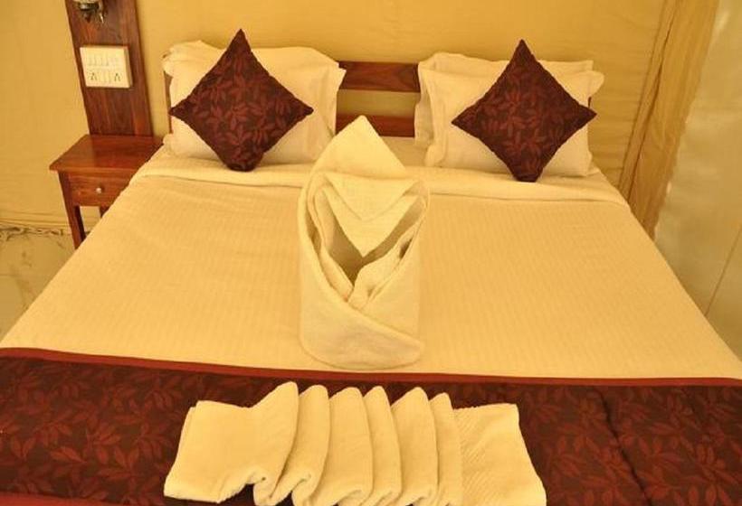 Hotel Royal Landmark 1