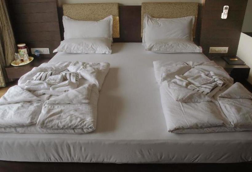 Hotel Royal Landmark 2