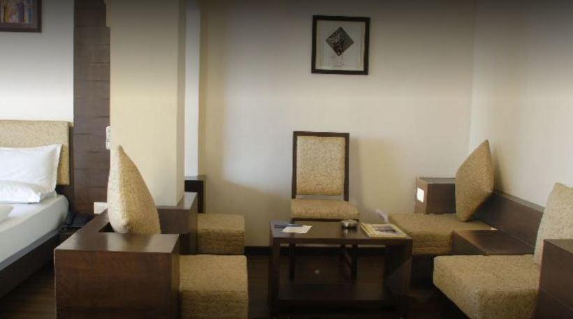 Hotel Royal Landmark 4