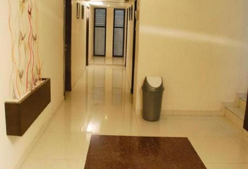 Hotel Royal Landmark 5