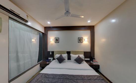 Hotel Royal Landmark 9