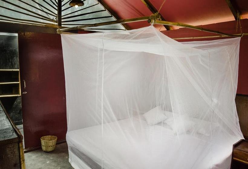 Corvo Rindo Resort & Restaurant 6