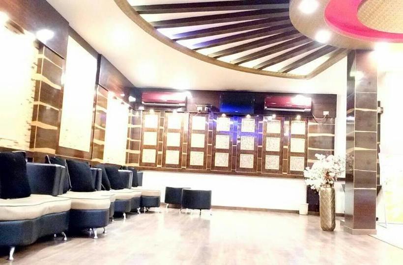 Hotel Minakshi International 3