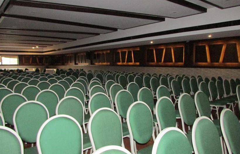 Hotel Cee Cee Tower 6