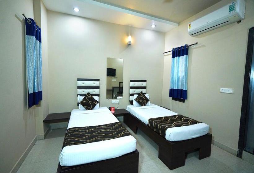 Hotel Oyo Rooms 047 Evergreen Chowk Near Shastri Market 13