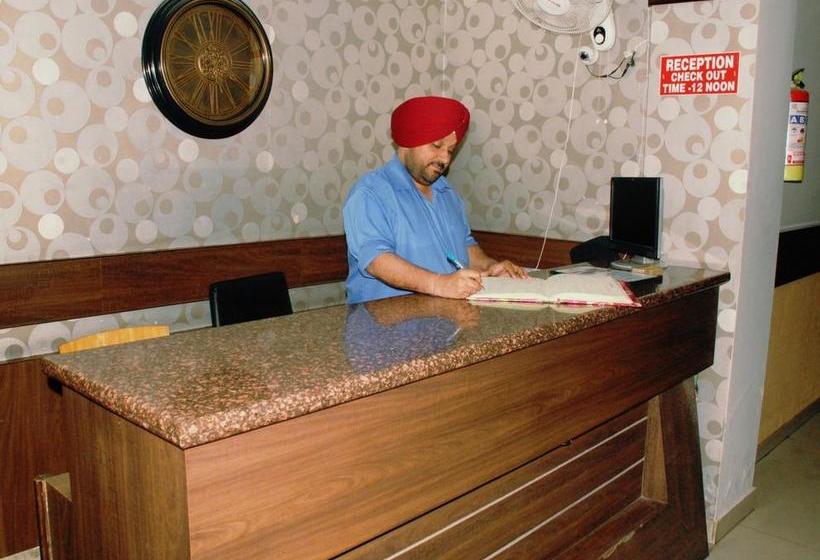 Hotel Arneja Jalandhar