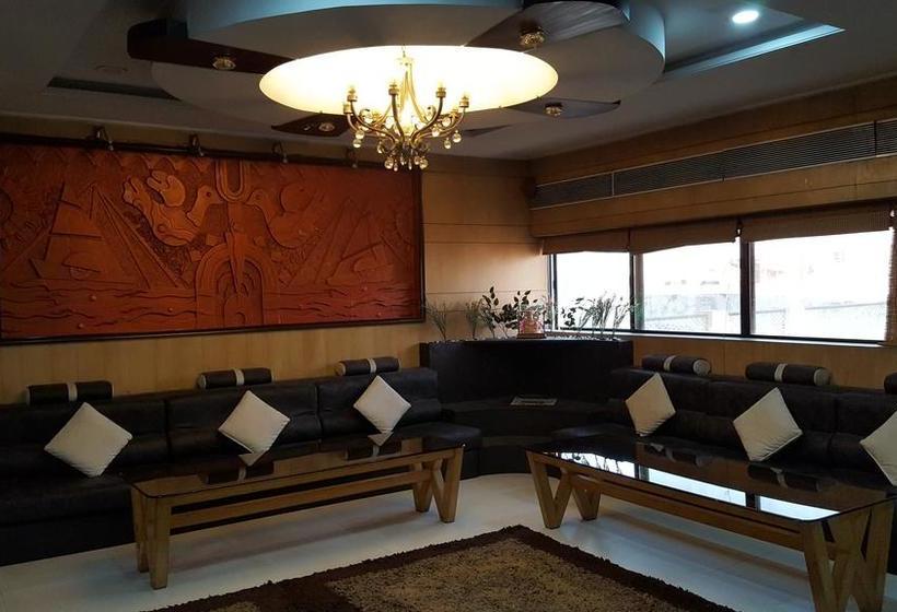 Hotel Vinayak Palace 8