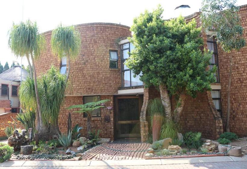 Bed and Breakfast Chez Soi @ Home Pretoria