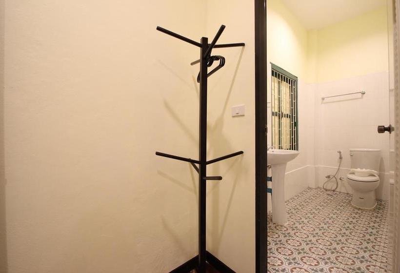 Srisomboon Hostel 14