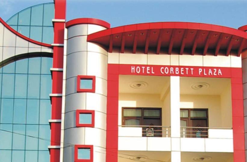Hotel Corbett Plaza