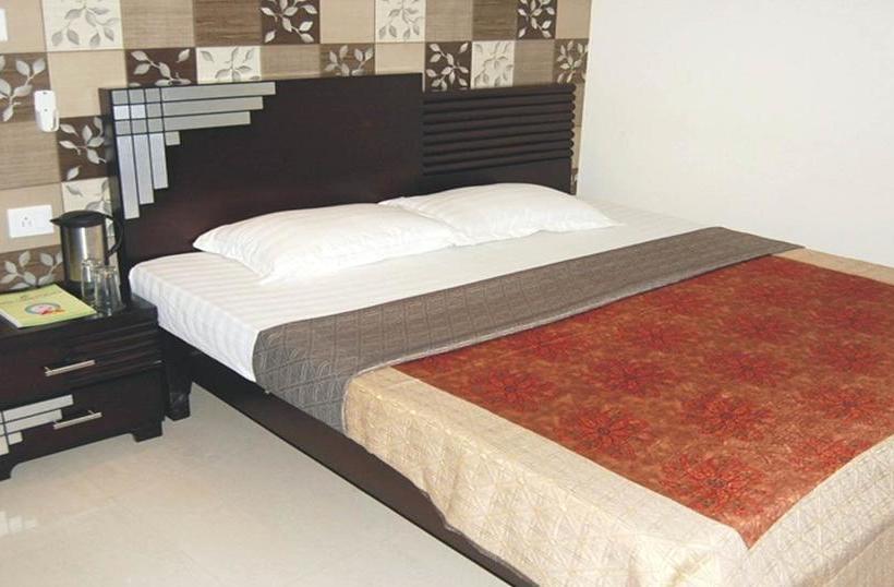 Hotel Corbett Plaza 5