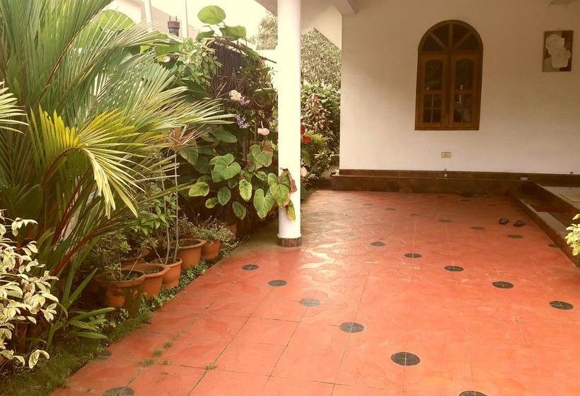 Bed and Breakfast Aham Yoga Nest 13